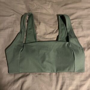 PINK Ultimate Squareneck Sports Bra-S DD